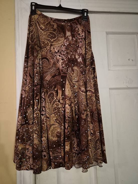 OBJLX Dresses & Skirts - OBJLX Women's Brown Floral With Sequin Decor Skirt Size Small